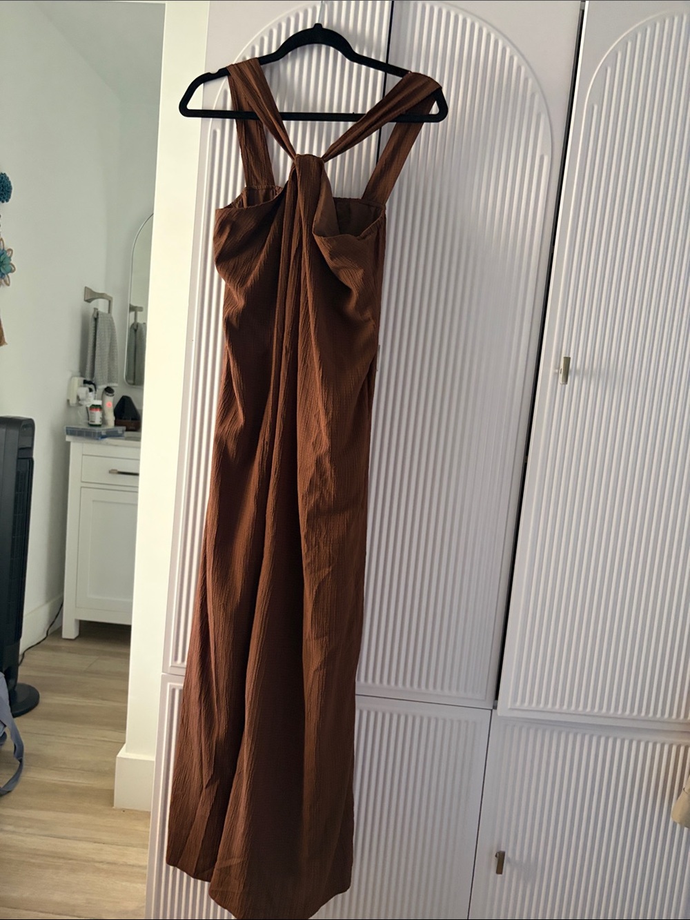 Women’s Brown Twist-Back Maxi Dress